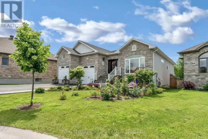 861 WINDERMERE DRIVE, Kingston