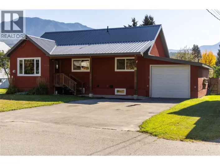 862 11th Avenue, Fernie