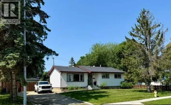 8626 99B Street, Grande Prairie