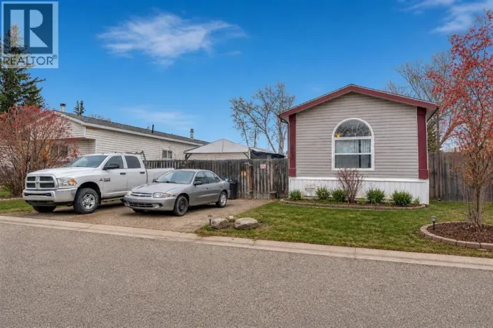 863 Brentwood Crescent, Strathmore