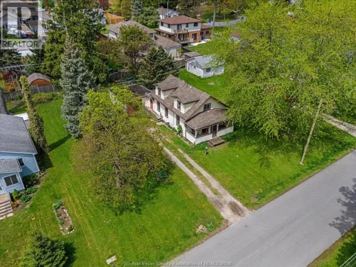 863 Erie AVENUE West, Kingsville