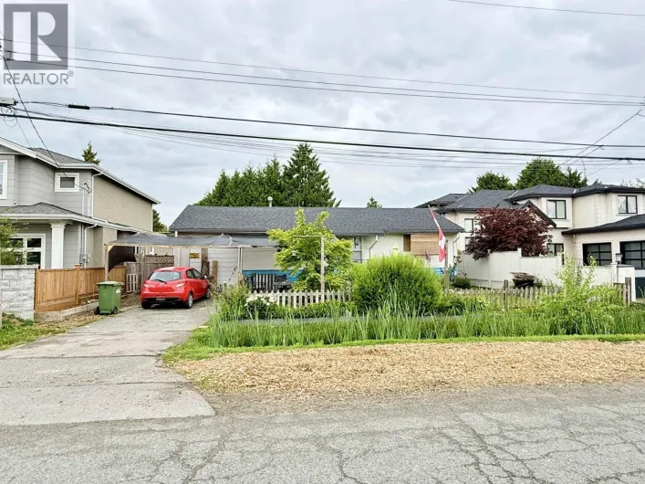 8631 LESLIE ROAD, Richmond
