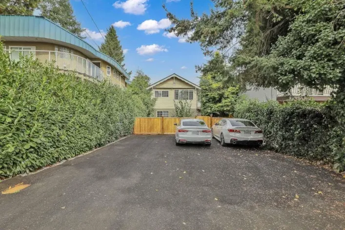 866 FINLAY STREET, White Rock