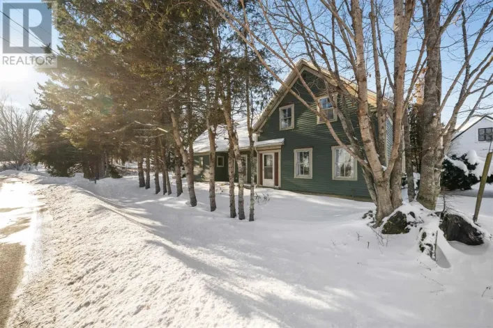 8671 Highway 2, Great Village