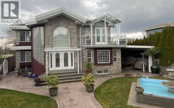 8675 ARMSTRONG AVENUE, Burnaby