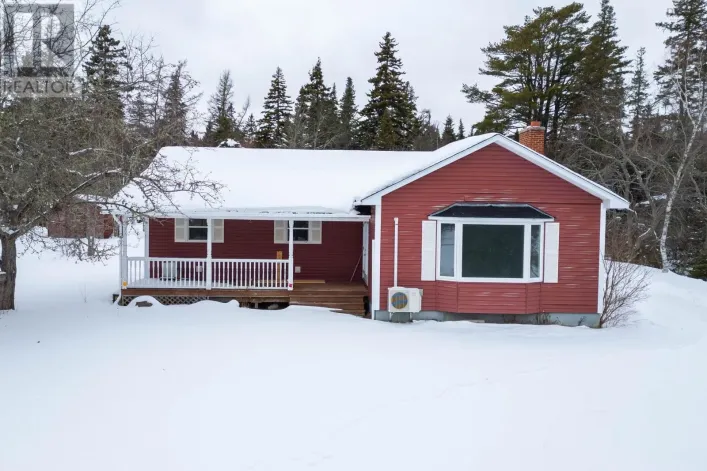 8675 Highway 2, Southampton