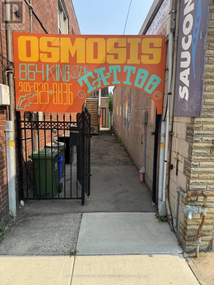 868 KING STREET W, Hamilton