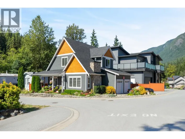 87 3295 SUNNYSIDE ROAD, Anmore