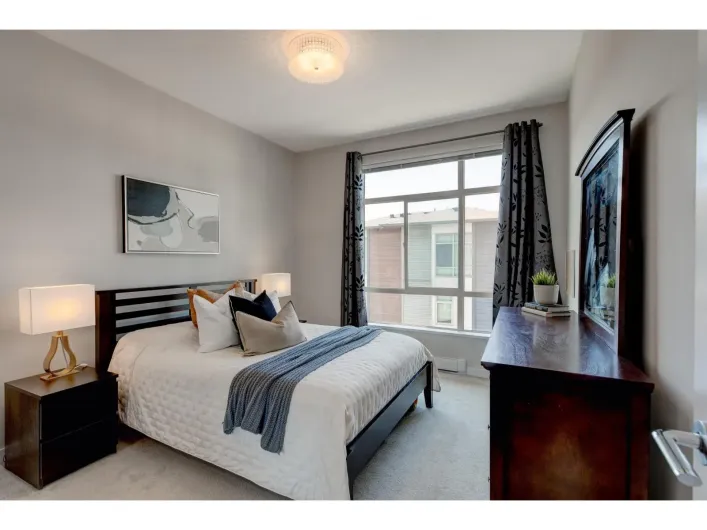 87 8473 163 STREET, Surrey