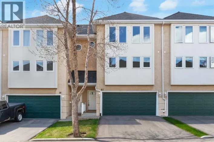 87 Candle Terrace SW, Calgary