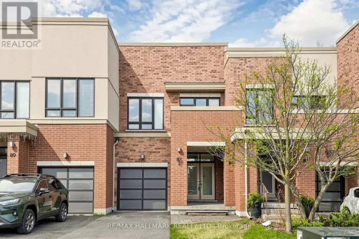 87 DARIOLE DRIVE, Richmond Hill