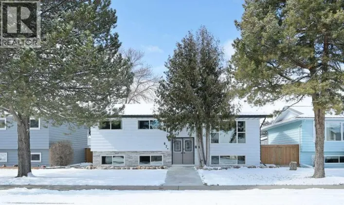 87 Dr. Anderson Park Street E, Brooks