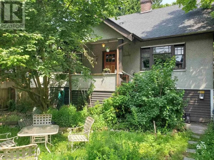 87 E 15TH AVENUE, Vancouver