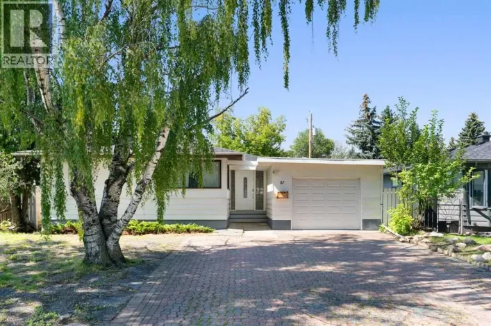 87 Hillgrove Drive SW, Calgary