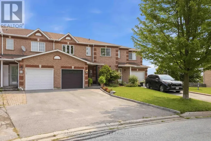 87 LANCASTER COURT, Georgina