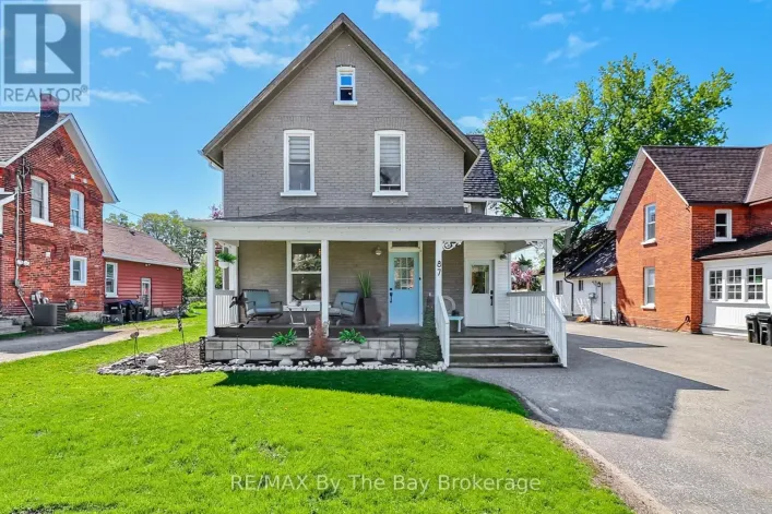 87 QUEEN STREET W, Springwater