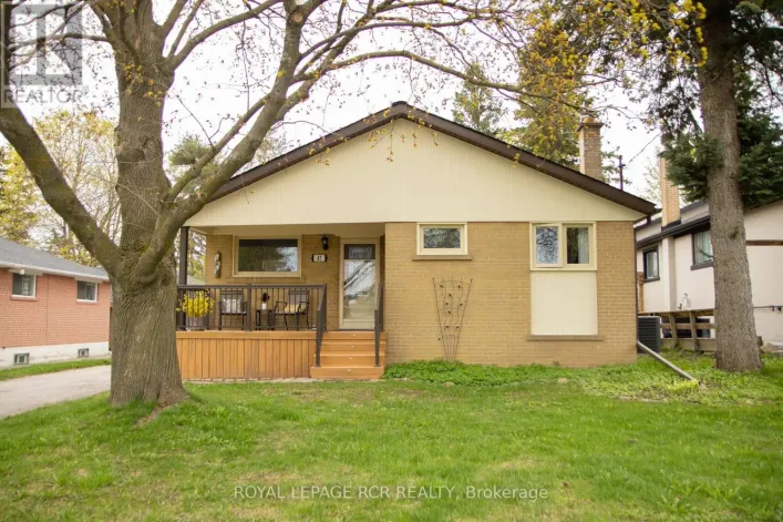 87 RICHARDSON DRIVE, Aurora
