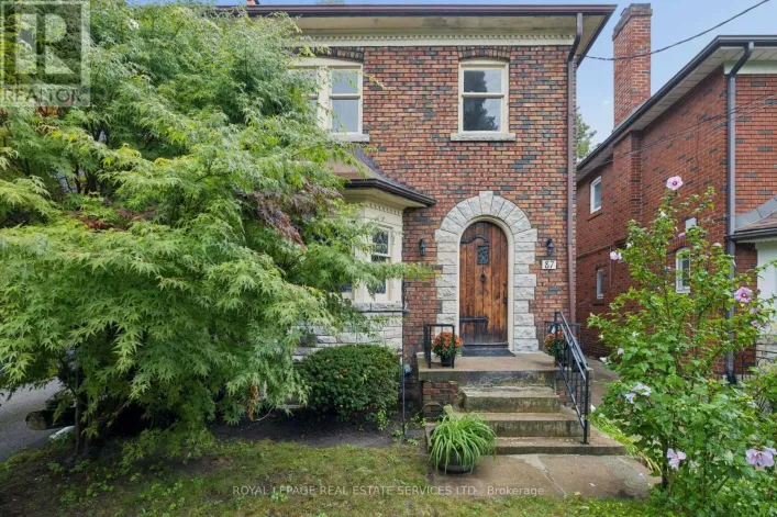 87 RIVERVIEW GARDENS, Toronto