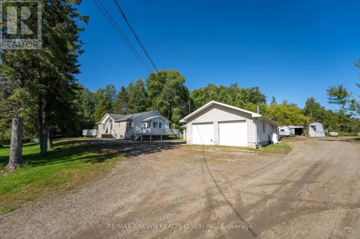 870 HIGHWAY 17 E, North Bay