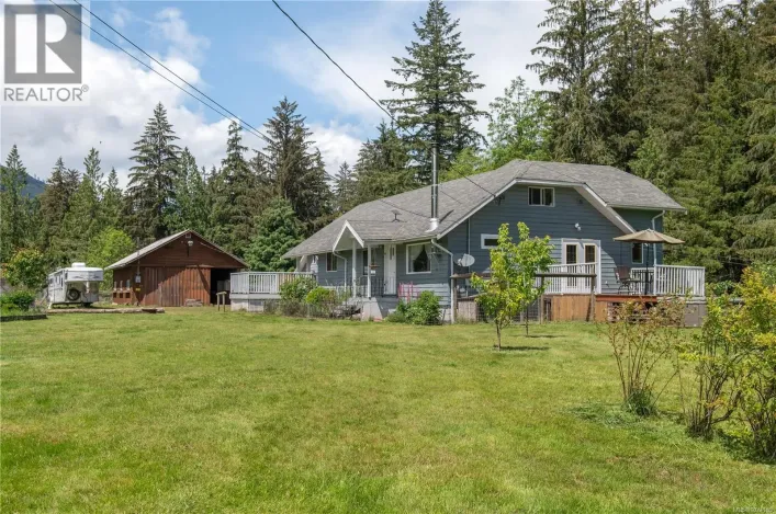 870 Sayward Rd, Sayward