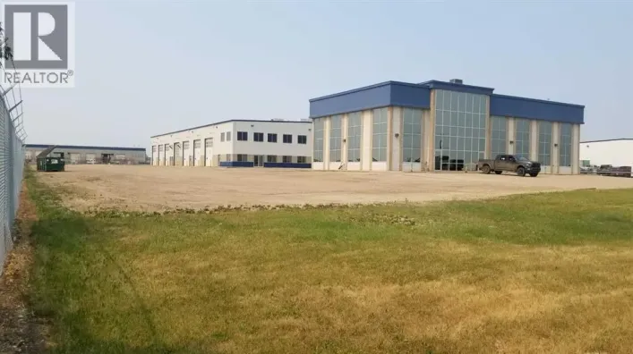 8701 102 Street, Clairmont