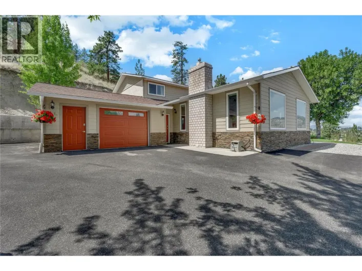 House for sale: 8704 Kuroda Place, Summerland