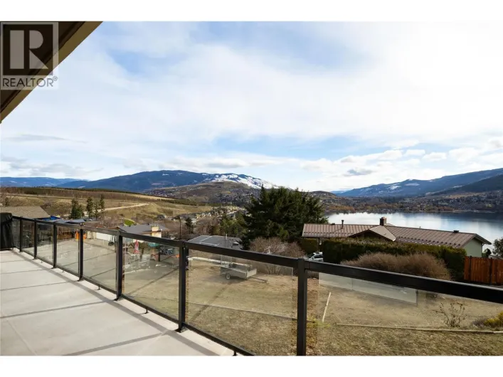 8705 Kalview Drive, Coldstream