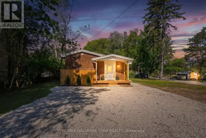8717 BEACHWOOD ROAD, Wasaga Beach