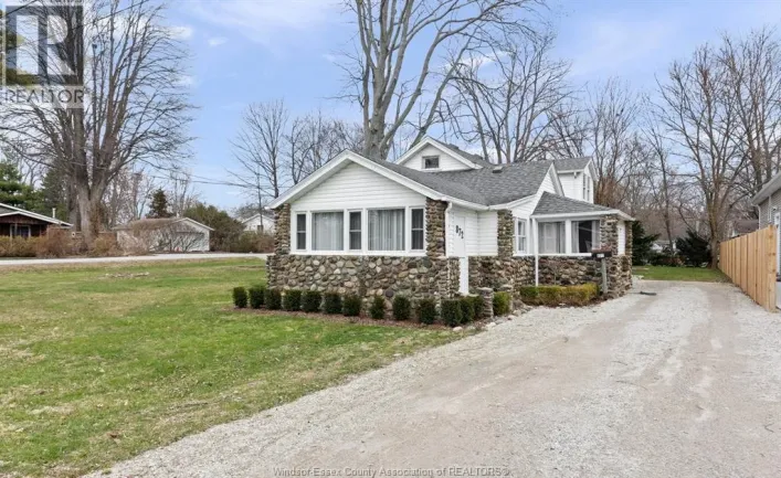 872 ERIE AVENUE, Kingsville