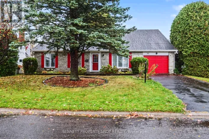 872 LAWNSBERRY DRIVE, Ottawa