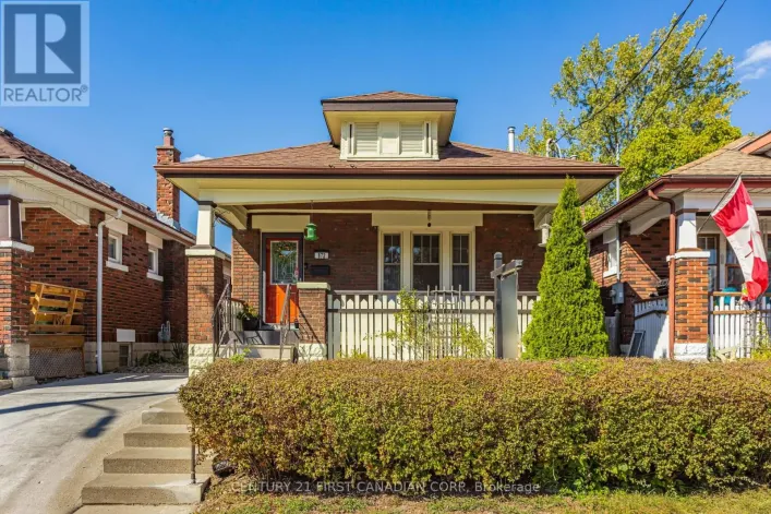 872 LOVETT STREET, London East