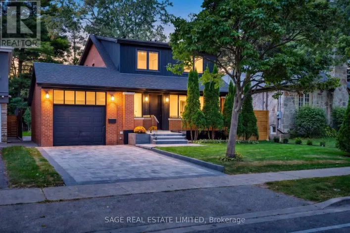 872 ROYAL YORK ROAD, Toronto