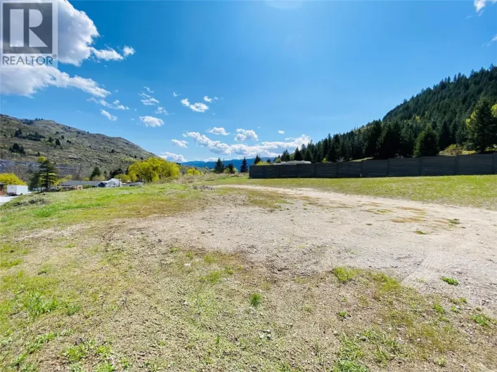 8721 RIVERSIDE Drive, Grand Forks