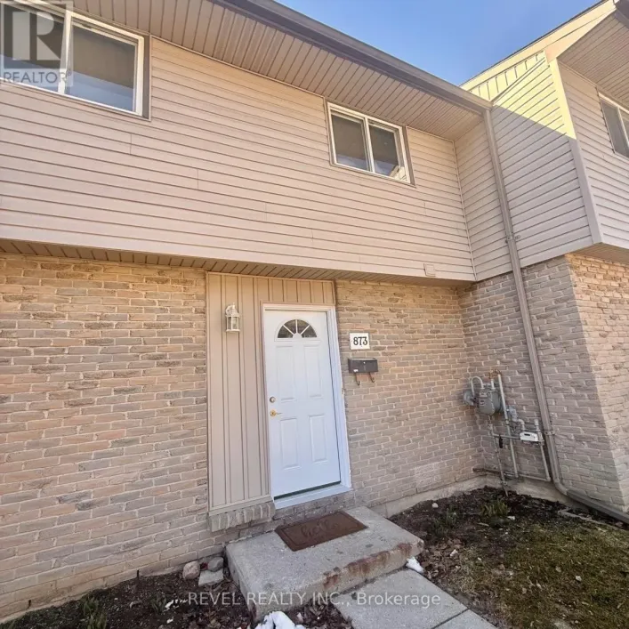 873 SOUTHDALE ROAD E, London South