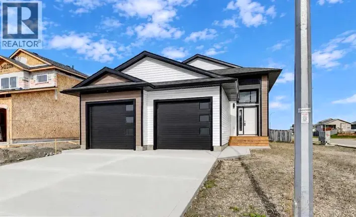 8734 83 Avenue, Grande Prairie