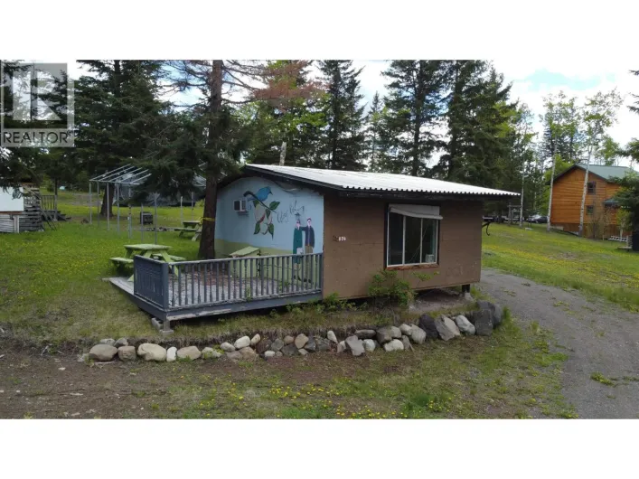 874 S GREEN LAKE ROAD, 70 Mile House