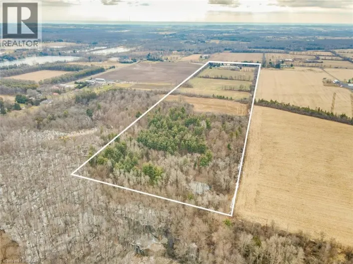 875 SAFARI Road, Hamilton