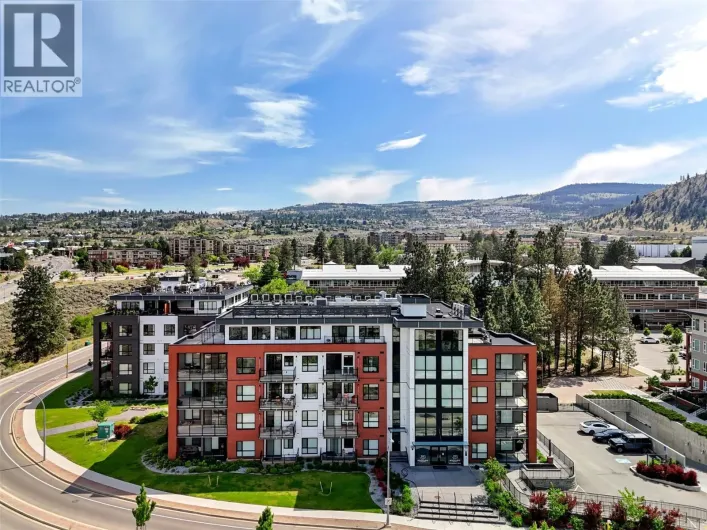 875 UNIVERSITY Drive Unit# 103, Kamloops