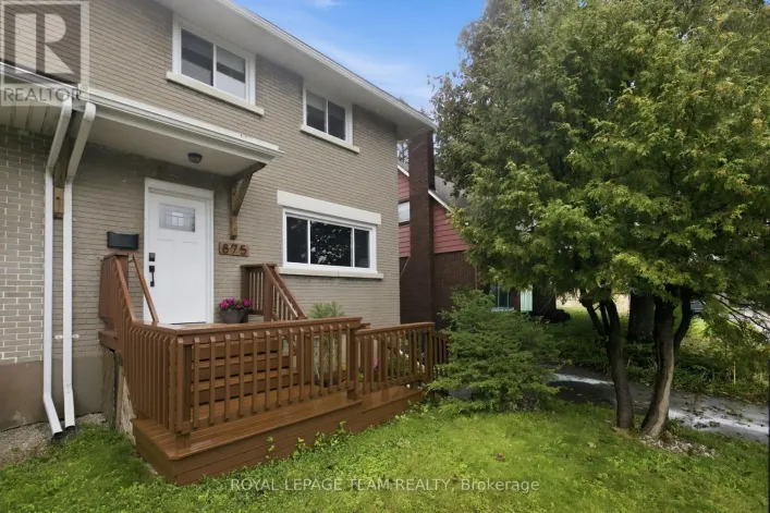 875 WOODROFFE AVENUE, Ottawa