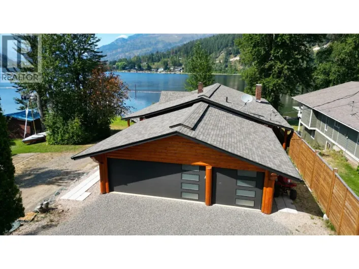 8758 Holding Road Unit# 1, Adams Lake