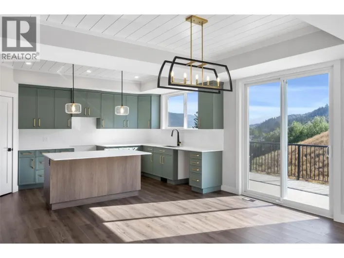 8759 BADGER Drive, Kamloops