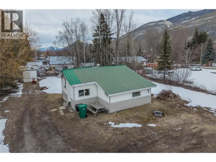 876 CANYON CREEK Road, Golden