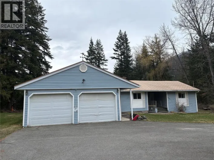 8764 Holding Road, Adams Lake
