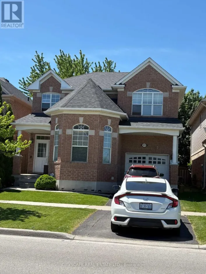 879 BENNETT BOULEVARD, Milton