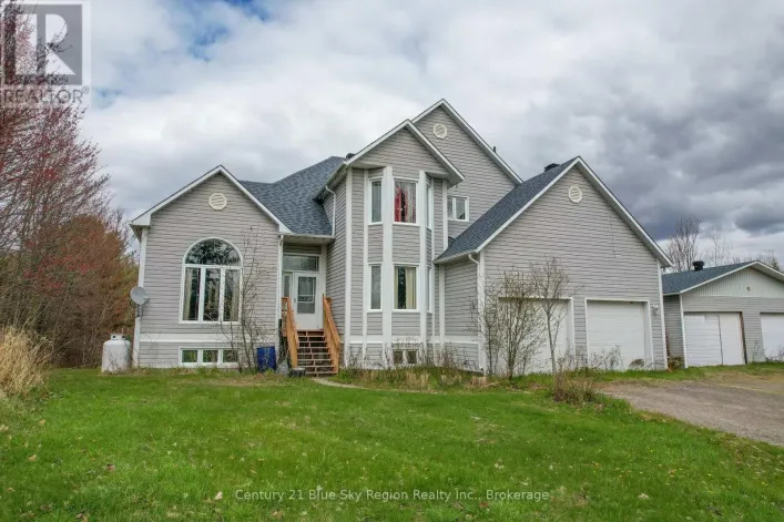 879 CALLANDER BAY DRIVE, Callander