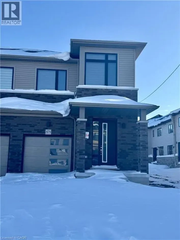 879 DOURO Street, Stratford