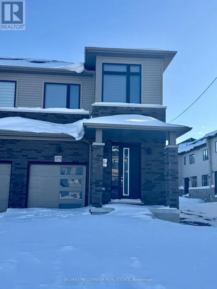 879 DOURO STREET, Stratford