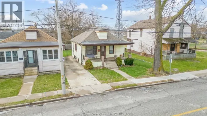 879 FELIX, Windsor