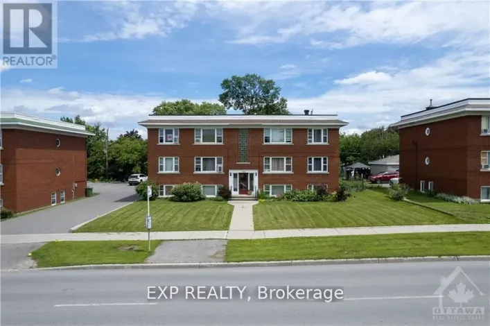 879 KIRKWOOD AVENUE, Ottawa