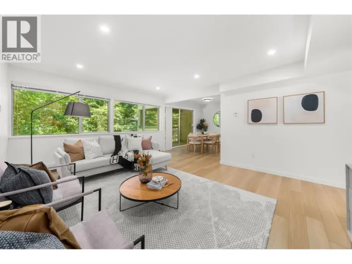 879 WESTVIEW CRESCENT, North Vancouver